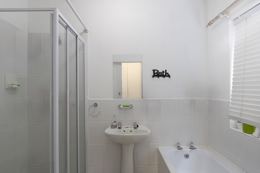 1 Bedroom Property for Sale in Dobson Western Cape